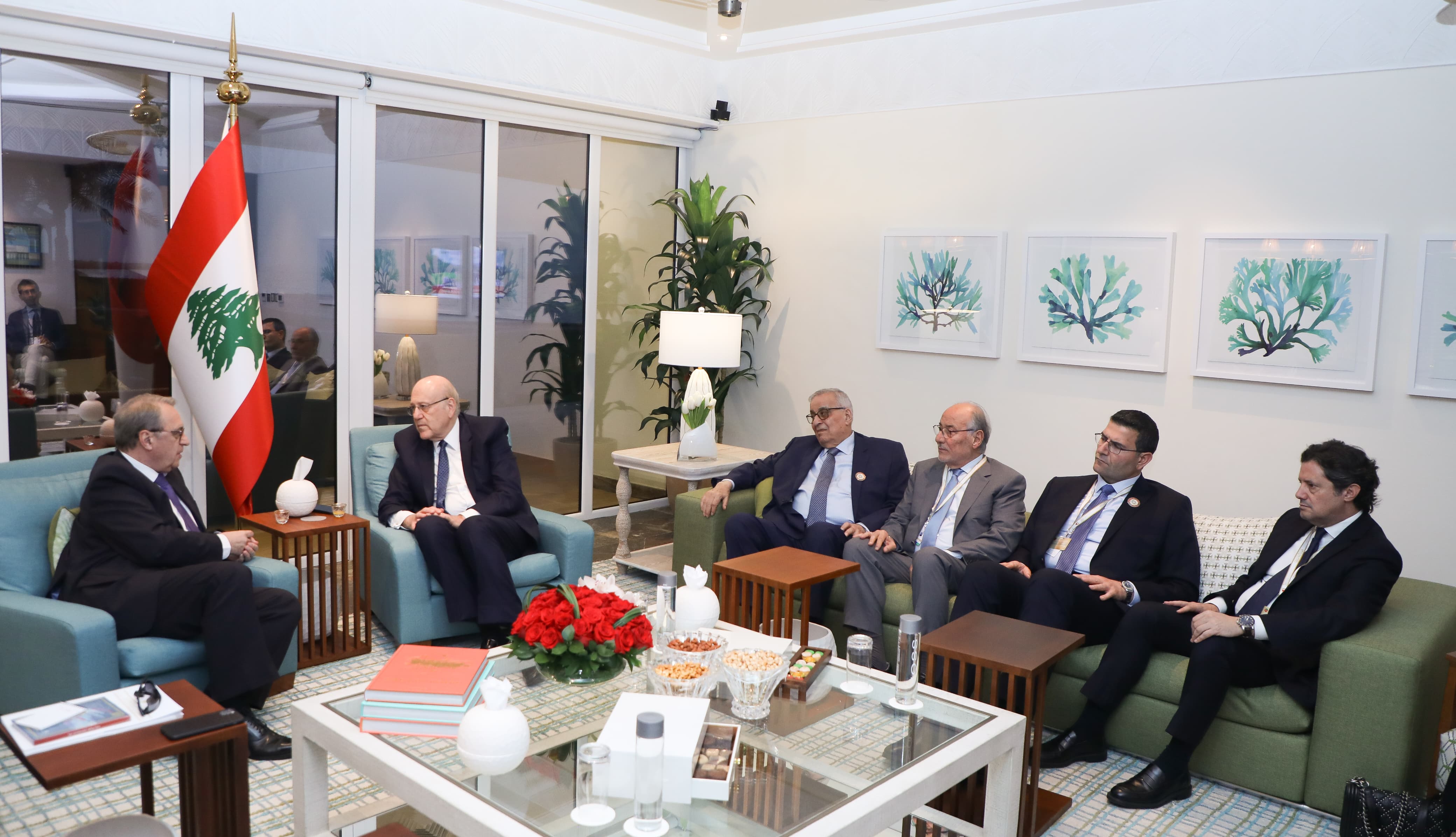 ميقاتي استقبل بوغدانوف في المنامة: تمنيات بجهد روسي أكبر لوقف العدوان الإسرائيلي على الجنوب